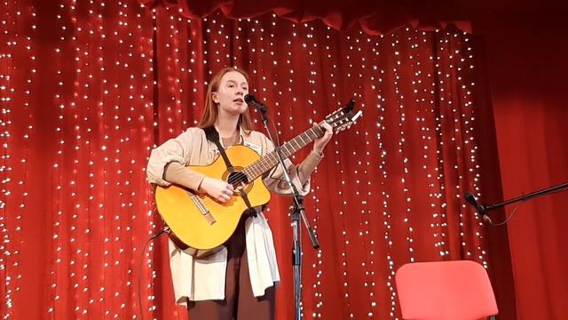 Ни о чём не жалеть. Е.Клячкин. исп. Алеся Гончарова (СПб) смотреть онлайн