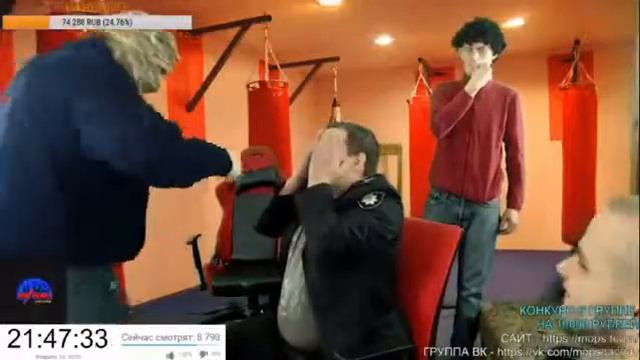 БОРЦУХИ ЗАБИВАЮТ СИСЮ смотреть онлайн