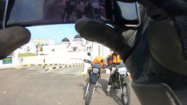 Cultural Exchange In BANDA ACEH| Motor TOURING SUMATRA 🇮🇩 [S1-E23] смотреть онлайн