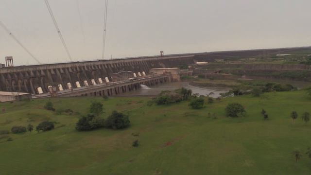 Barragem de Itaipu, Represa de Itaipú, Rio Paranа, Brazil – Paraguay (1) смотреть онлайн