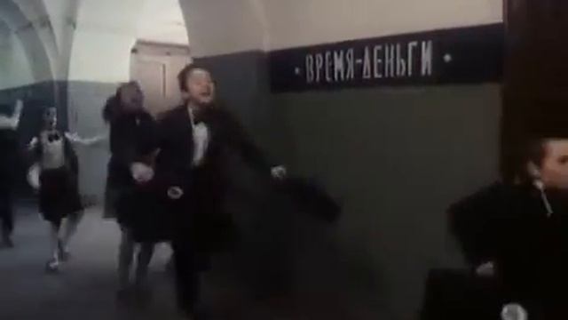 Окно в Париж (Window to Paris)1993 - dance смотреть онлайн