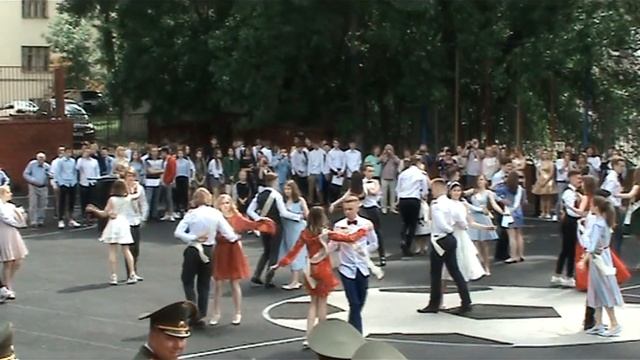 Прощальный вальс выпускников гимназии № 50 г. Минск, 2019 г. смотреть онлайн