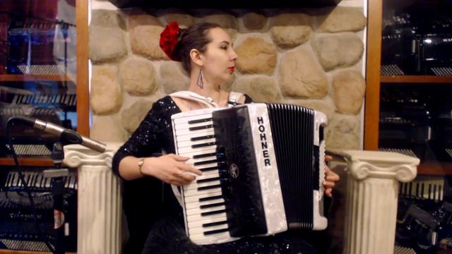 HOHNBRA72WH - White Hohner Bravo III Piano Accordion LMM 34 72 $2199 смотреть онлайн