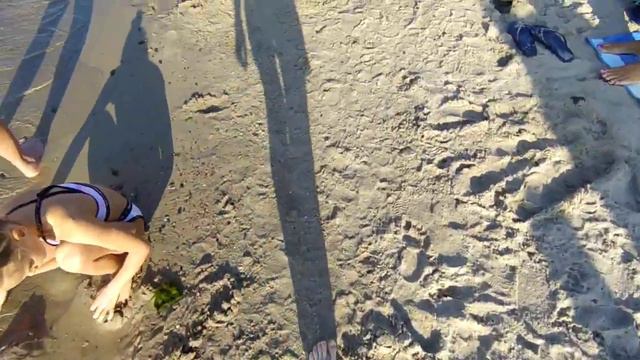 Зеленоградск. 12 сентября, у моря почти 30 градусов, кайф смотреть онлайн