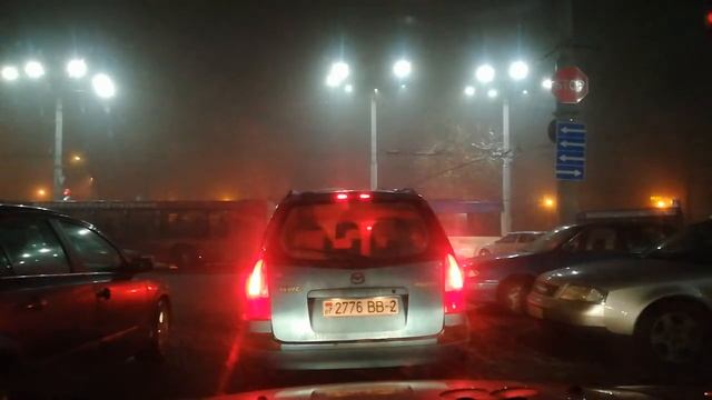 Вечерний Витебск.Сильный туман.Поездка на вокзал.16.11.2018. смотреть онлайн