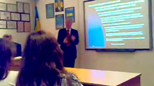 Встреча 11-классников Киево-Печерского лицея № 171 Лидер смотреть онлайн