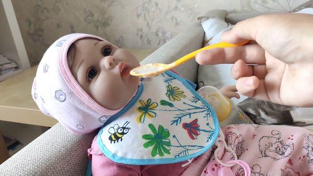 День с Сабриной ❤️/ Кушаем виноград 😚 смотреть онлайн