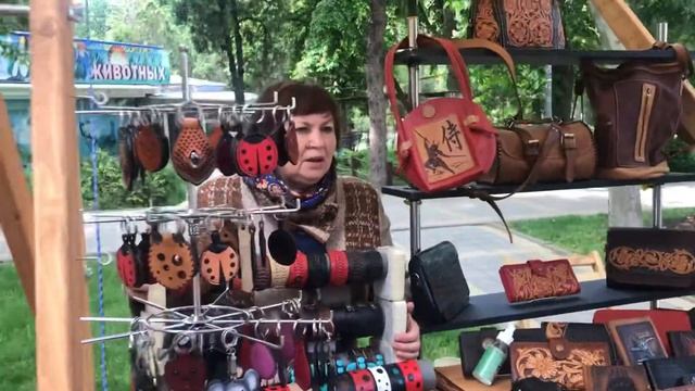 Прогулка по Анапе. Сувениры. Цены на сувениры! смотреть онлайн