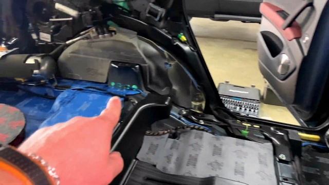 Auqi Q7 Шумоизоляция салона и арок смотреть онлайн