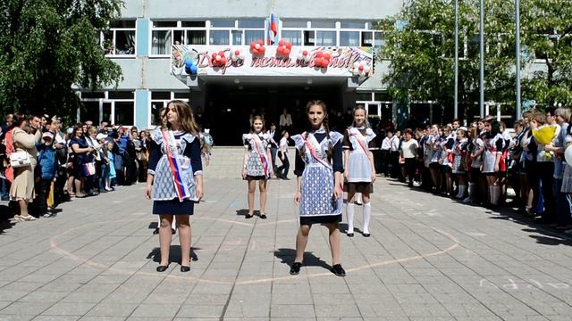 Вальс и флешмоб 9а класса 73 школы г.Ульяновска 2019г. смотреть онлайн