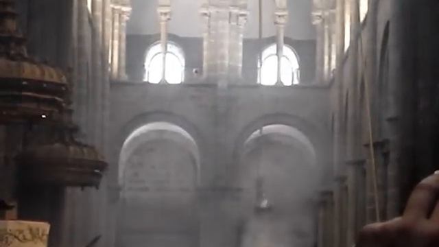 Incense Burner at Cathedral - Santiago de Compostela смотреть онлайн