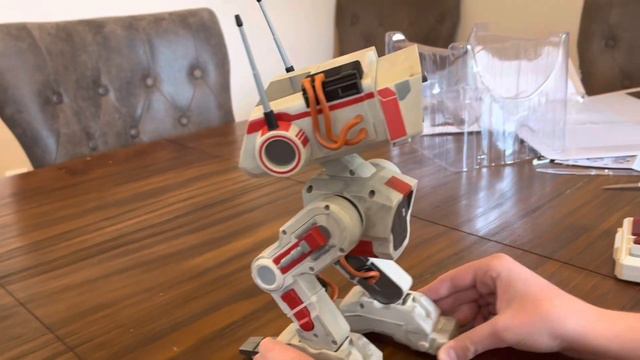 Star Wars BD-1 Unboxing - Exclusive First Look - Droid Depot смотреть онлайн