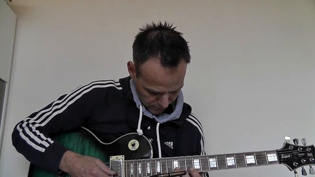 Main Riff - Wonderful Tonight смотреть онлайн