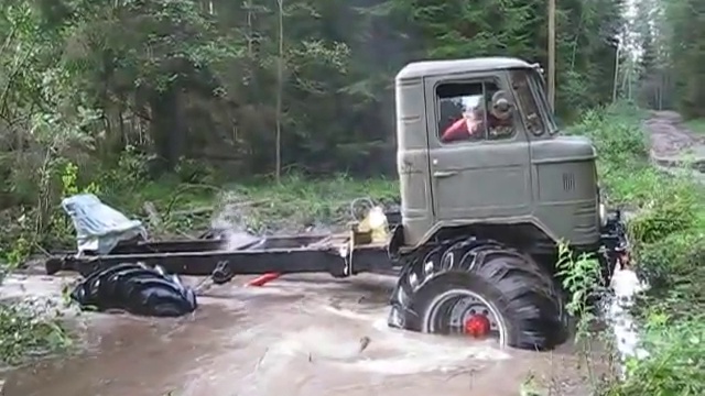 Газ 66 ездиет в воде! смотреть онлайн