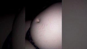 Животик не хочет урчать, но издаёт милые звуки