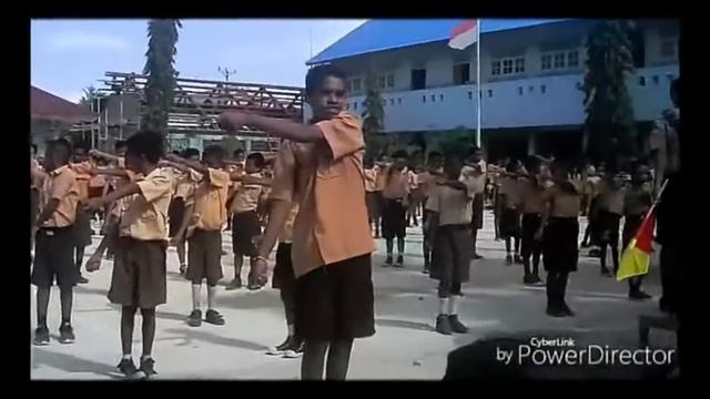 Latihan Semaphore Gudep Ahmad Yani, SMPN 1 Dobo смотреть онлайн