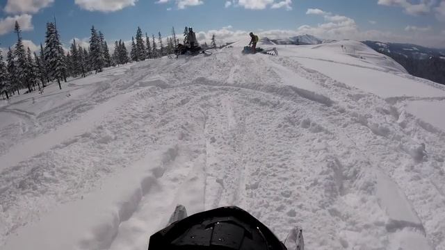 RIDER'S FUN! (01) Amut. Снегоходные движения. Ski-doo Summit X 2019 & Toyota Hilux! смотреть онлайн
