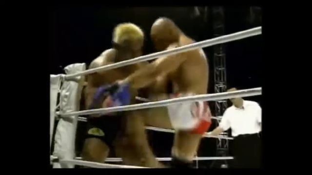 PRIDE GP 2000: Mark Kerr throws everything he has at Kazuyuki Fujita смотреть онлайн