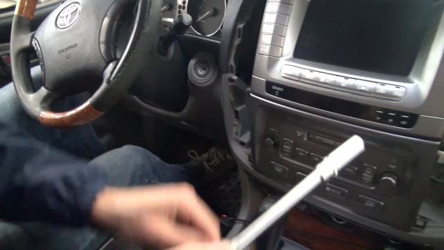 КАК ДЕМОНТИРОВАТЬ МАГНИТОЛУ TOYOTA LANDCRUISER 100