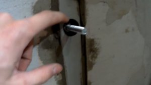 Установка скрытых кронштейнов для столешницы из дерева. Надёжный скрытый монтаж столешницы в ванной