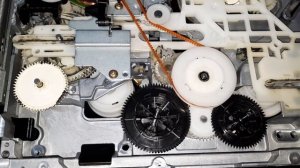 Как исправить механизм загрузки кассеты VHS / How to fix the VHS cassette loading mechanism/repair