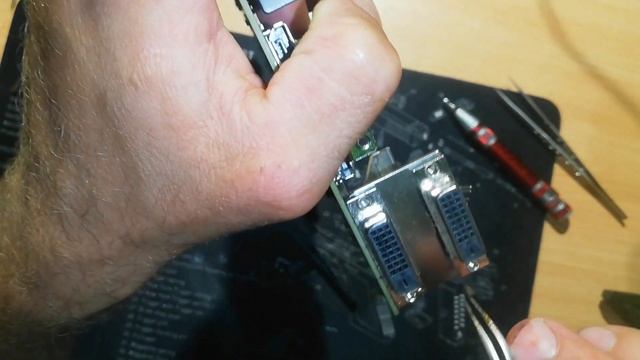 RX570 4gb Gpu dvi port repair. succesfull 2gpu repairs смотреть онлайн