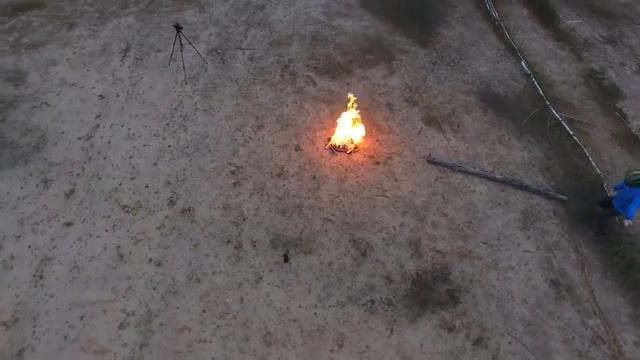 ЭПИК ВИДЕО. КОСТЕР ИЗ ЗАЖИГАЛОК. 500 ЗАЖИГАЛОК. смотреть онлайн