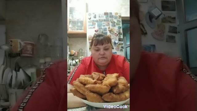ем пирожки очень вкусные низкокалорийные всем приятного аппетита смотреть онлайн