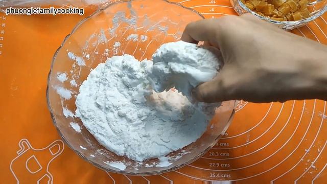 Cách làm bánh trôi truyền thống ngon từ bột nếp khô |Phương Lê Family смотреть онлайн