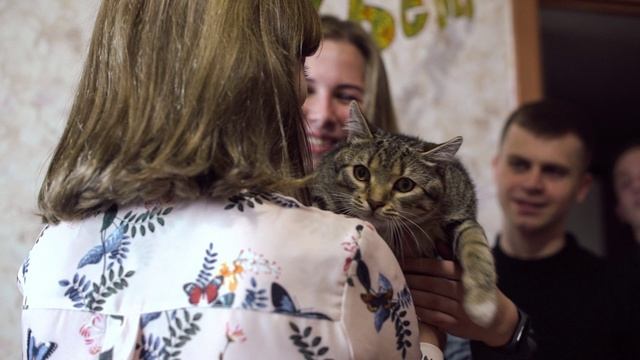 ИЗВЕЩАТЕЛЬ НОВОСЕЛЬЕ (15 сек - цвет) смотреть онлайн