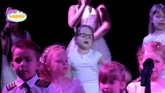 Творческая студия AVDENSA Зямля з блакiтнымi вачамi COVER К Ермаков смотреть онлайн