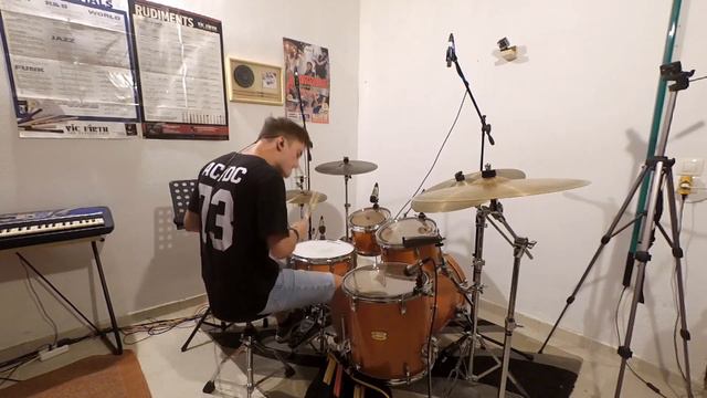 Måneskin - I WANNA BE YOUR SLAVE (Drum Cover) смотреть онлайн