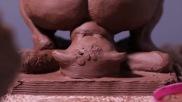 Erotic? squatting timelapse sculpture смотреть онлайн