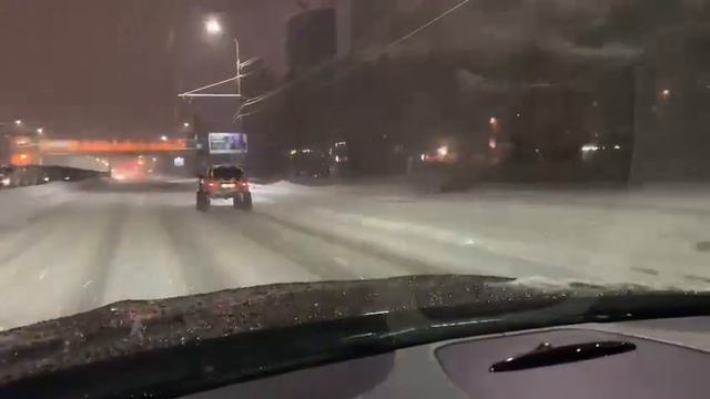 Нива на гусеницах Город ВДВ смотреть онлайн