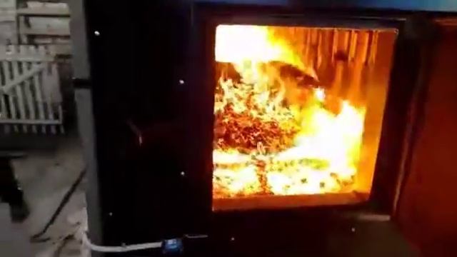 Работа котла на опилках на 1 мВт (1000 кВт) - Пиролиз Мастер BIO VULKAN PRO смотреть онлайн