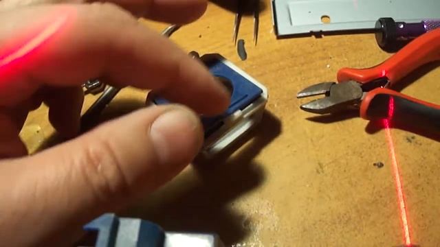 Уровень лазерный Dexell NL360, чистка, регулировка, юстировка смотреть онлайн