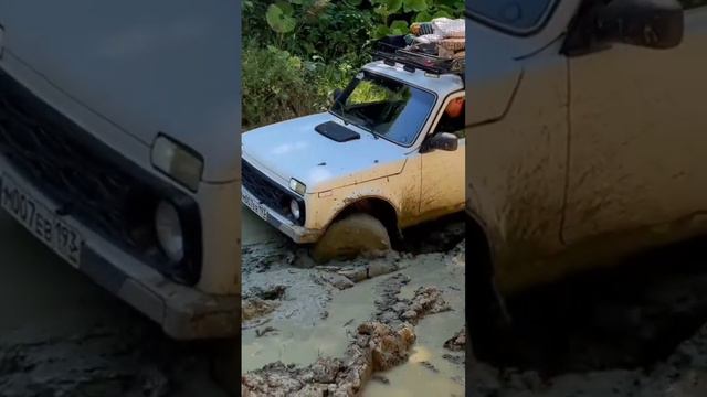 Ползём на Бамбаки #нива #туризм #горы смотреть онлайн