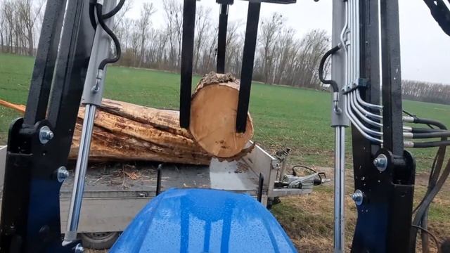 Solis 50 12+12 4WD First Steps With New Agromasz Front Loader And Heavy Wood