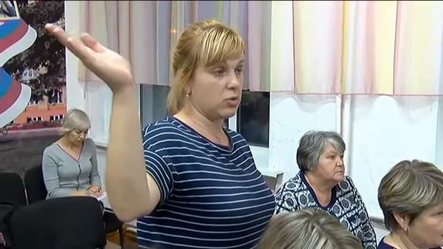 Встречу с родительским комитетом 131 школы провёл глава администрации смотреть онлайн