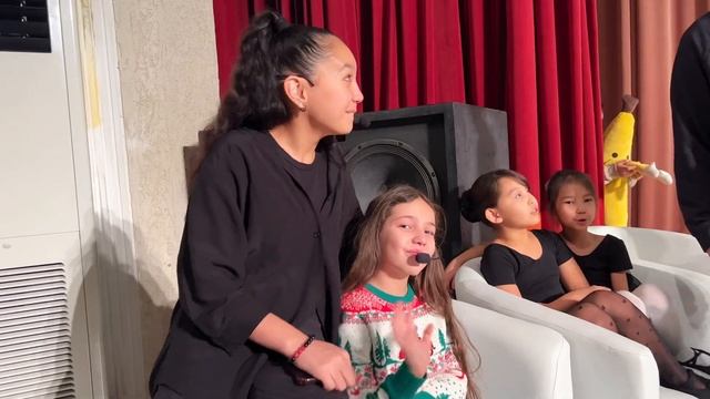 Закулисье нашего спектакля "Волшебный лес" [BACKSTAGE, декабрь 2022] #дворецшкольников #алматы смотреть онлайн