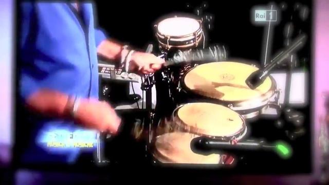 Tony Esposito and Mark Kostabi collaboration Kalimba de Luna with live painting, Rai 1 смотреть онлайн