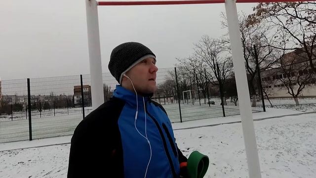 Как тренироваться с резиновыми петлями. Мышцы спины. Тренировка №2 смотреть онлайн