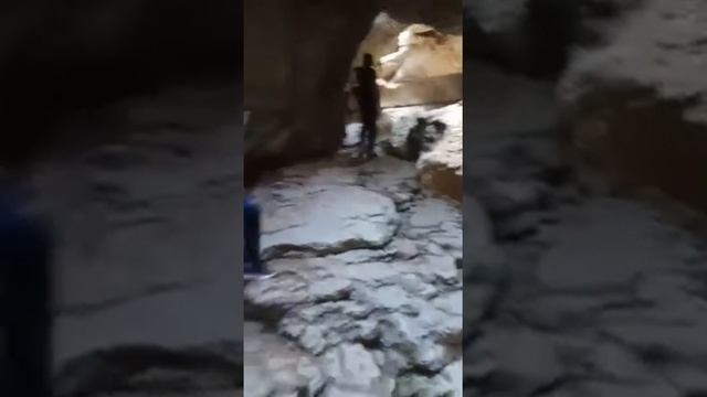 История Дагестана: Пещера с водопадом в селе Салта Гунибского района Республики Дагестан. смотреть онлайн