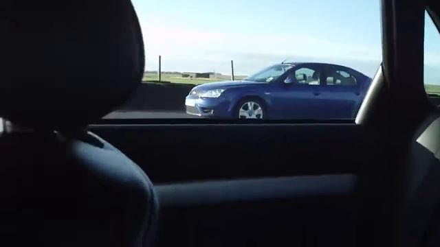 Audi B5 S4 vs Ford Mondeo ST Diesel in HD смотреть онлайн