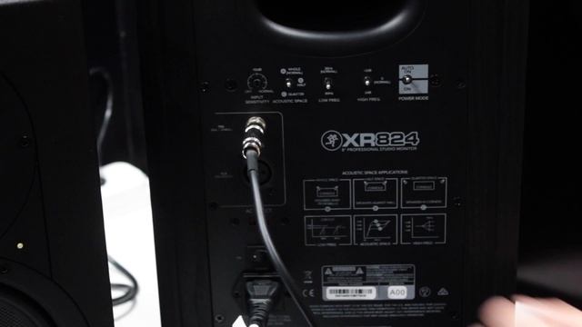 Mackie XR624 и XR824 Обзор новых мониторов смотреть онлайн