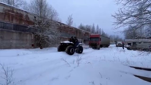 СНЕГОБОЛОТОХОД СЕКАЧ ТАЩИТ ФУРУ смотреть онлайн