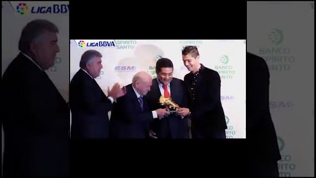 Криштиану Роналду читает Коран и любит слушать Коран смотреть онлайн