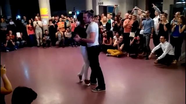 Isabelle & Felicien - Kizomba (Bôh Tên Mel) смотреть онлайн