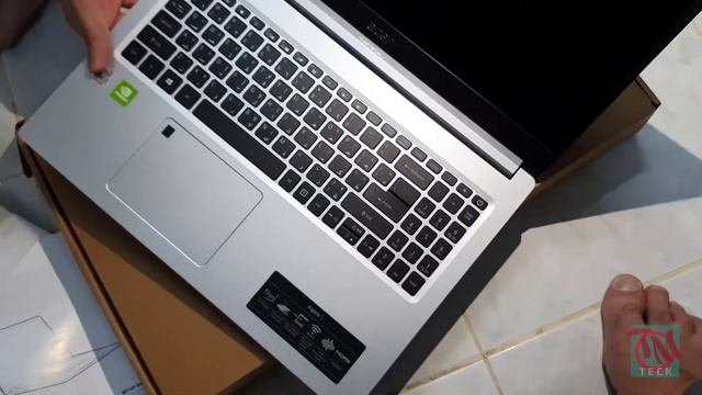 Acer Aspire 5 - Unboxing video - A515-54G-78RC - 12GB RAM - CORE i7 смотреть онлайн