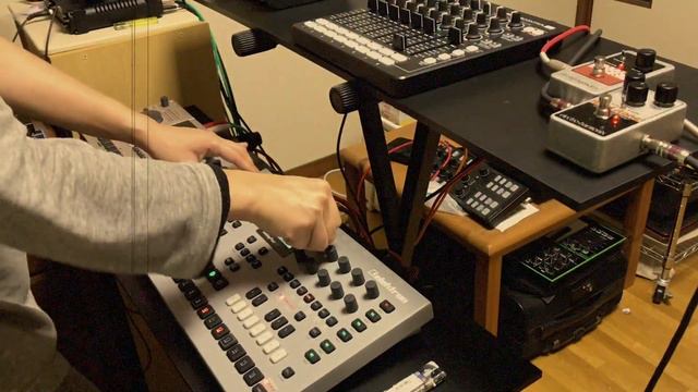 Red Wing Dub Techno Session #3 Analog four MK2 | Machine Drum | Bad Stone | Small Stone смотреть онлайн